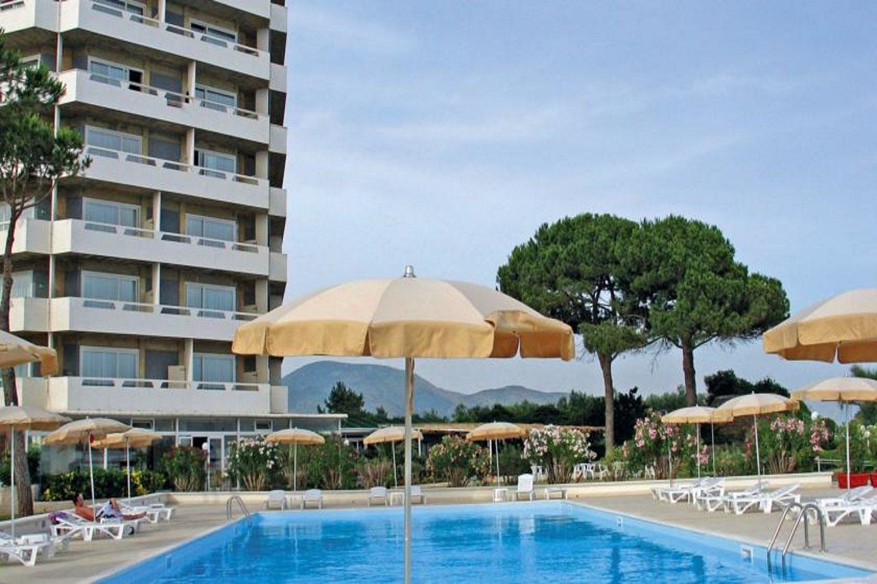 Torre Del Sole Hotel Terracina Eksteriør billede