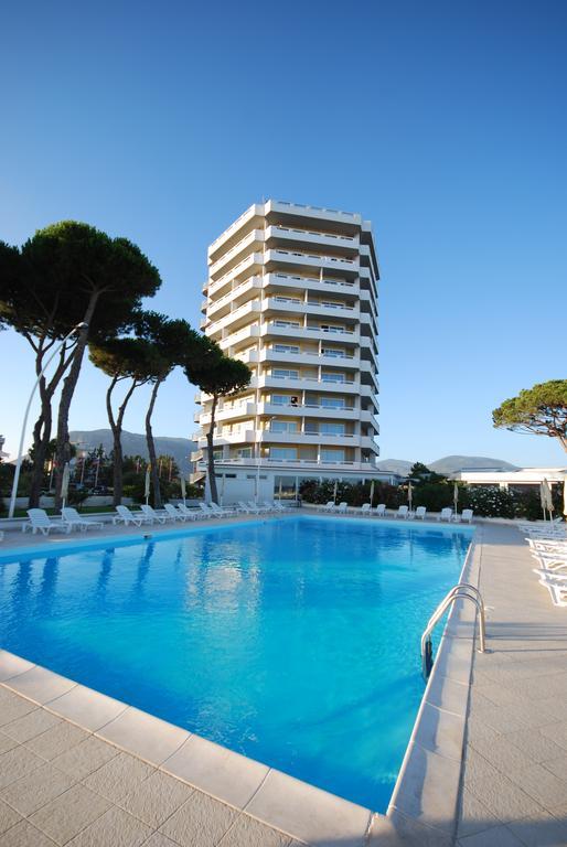 Torre Del Sole Hotel Terracina Eksteriør billede